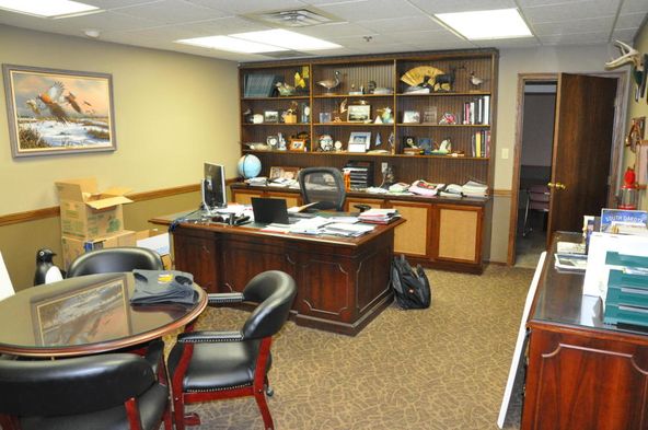 1313 Western Ave, Brookings, SD 57006